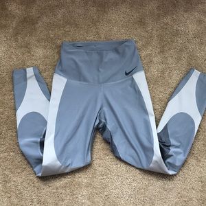 Nike legend legging